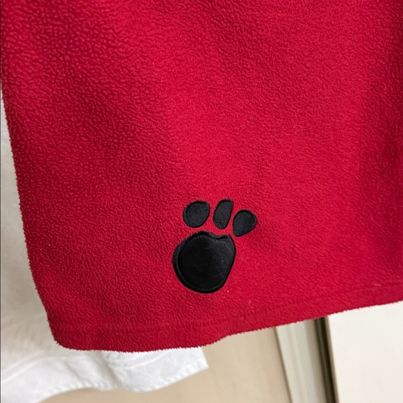 Red Embroidered Robe - Picture 5 of 10